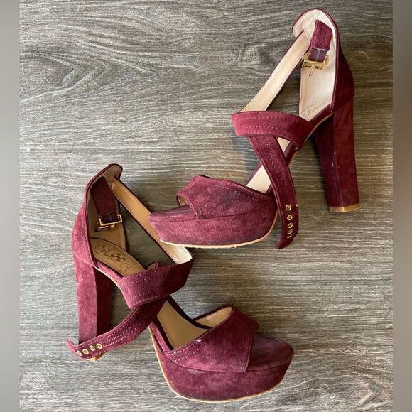 Vince Camuto Burgundy heels size 6 - Picture 1 of 6